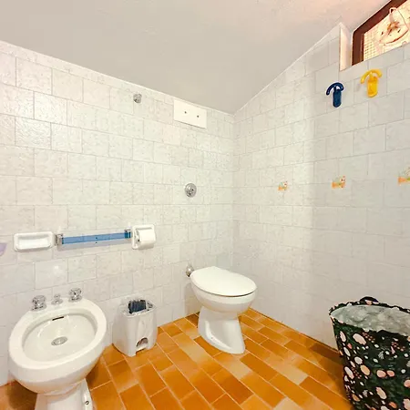 Bay Of Silence - View, Free Beach, Isle Of Iseo Apartment *